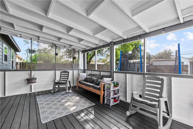 4229 Devon Dr, Corpus Christi, TX 78415