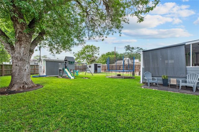 4229 Devon Dr, Corpus Christi, TX 78415