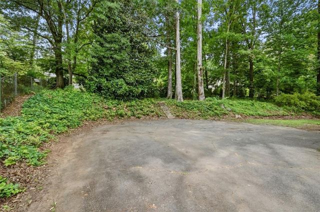 1681 Huntington Drive, Marietta, GA 30066
