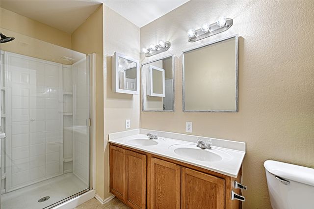 321 Briar Oaks Drive, Royse City, TX 75189