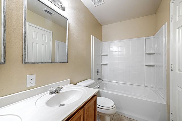 321 Briar Oaks Drive, Royse City, TX 75189