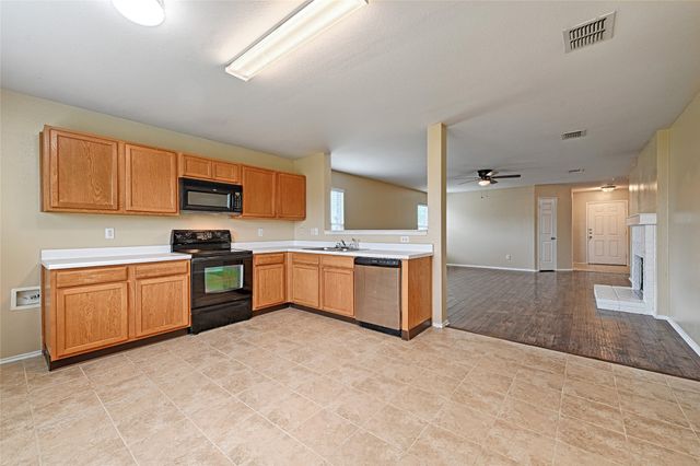 321 Briar Oaks Drive, Royse City, TX 75189