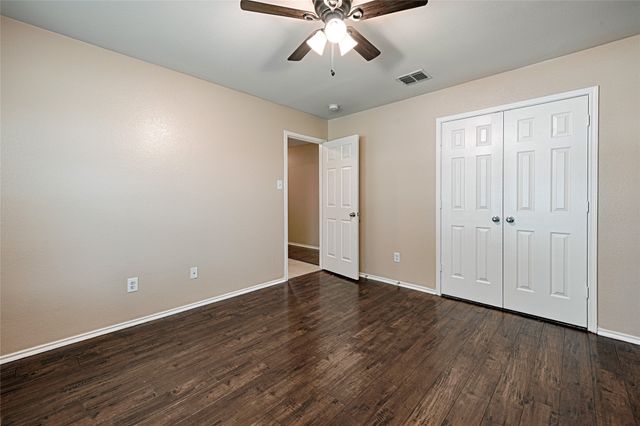 321 Briar Oaks Drive, Royse City, TX 75189