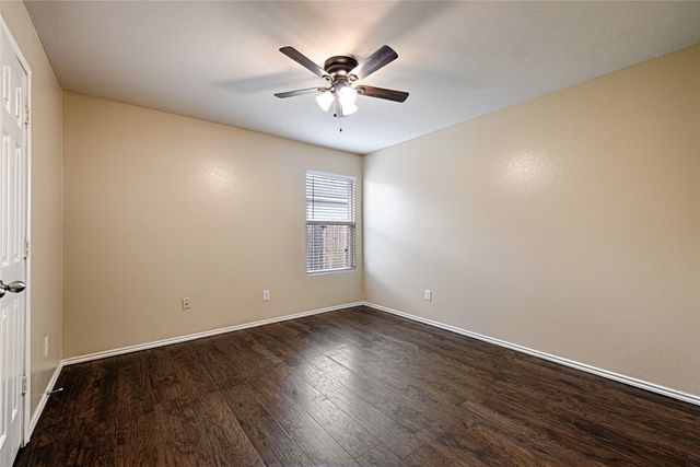 321 Briar Oaks Drive, Royse City, TX 75189