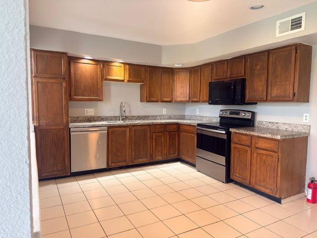 3004 Gilmar Drive, Missouri City, TX 77459