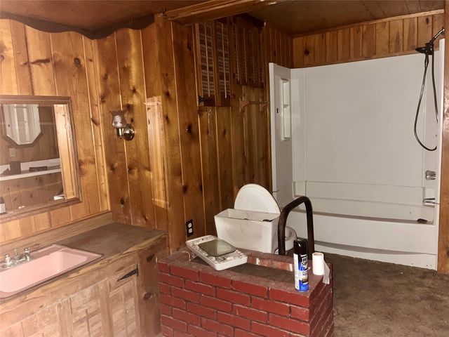 2403 PARKER Avenue, Erie, PA 16510