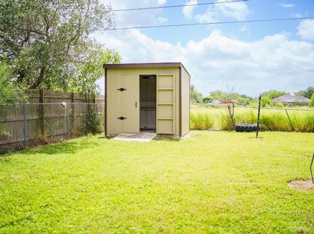 512 Alfonso Flores Drive, Edinburg, TX 78542