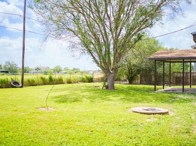 512 Alfonso Flores Drive, Edinburg, TX 78542