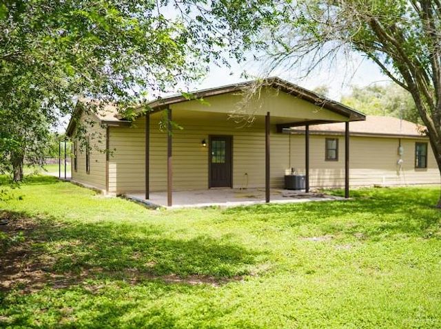 512 Alfonso Flores Drive, Edinburg, TX 78542