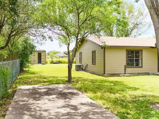 512 Alfonso Flores Drive, Edinburg, TX 78542