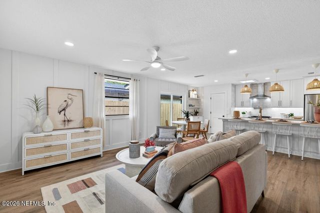 719 14TH Avenue S, Jacksonville Beach, FL 32250