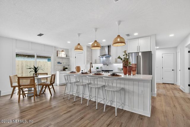 719 14TH Avenue S, Jacksonville Beach, FL 32250