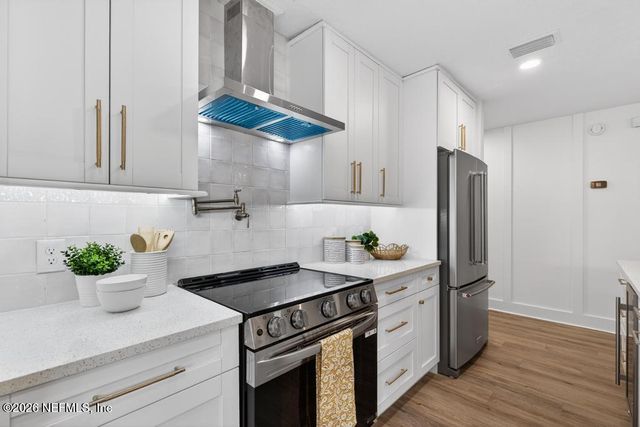 719 14TH Avenue S, Jacksonville Beach, FL 32250