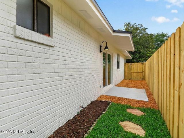 719 14TH Avenue S, Jacksonville Beach, FL 32250