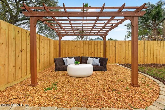 719 14TH Avenue S, Jacksonville Beach, FL 32250