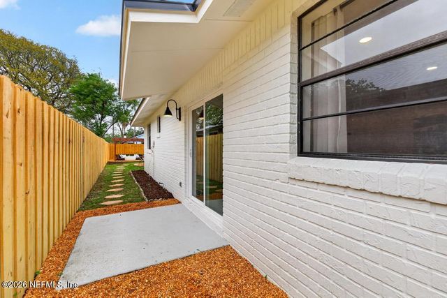 719 14TH Avenue S, Jacksonville Beach, FL 32250