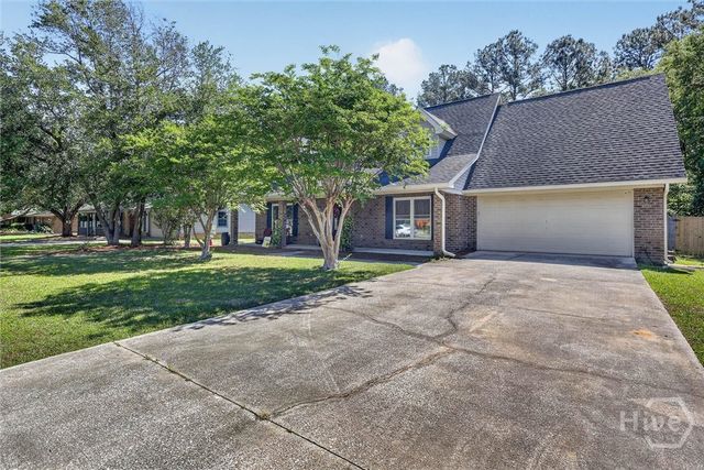 8 Douglas Court, Bloomingdale, GA 31302