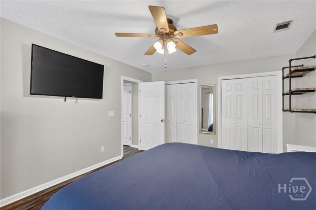 8 Douglas Court, Bloomingdale, GA 31302