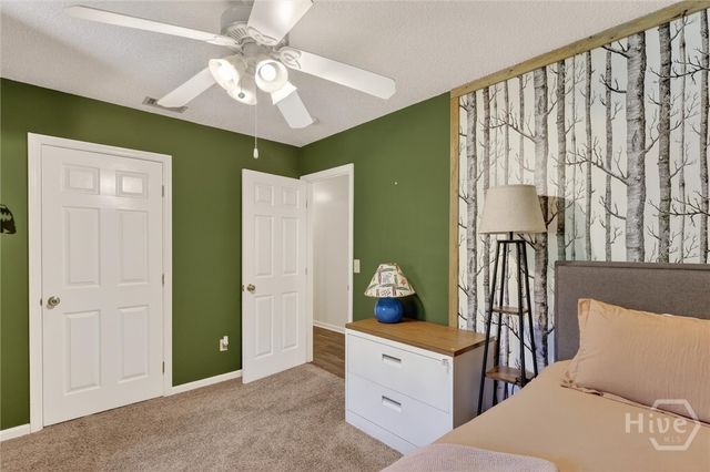 8 Douglas Court, Bloomingdale, GA 31302