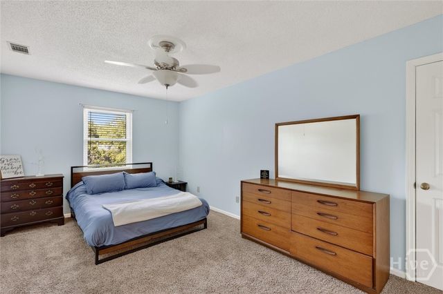 8 Douglas Court, Bloomingdale, GA 31302
