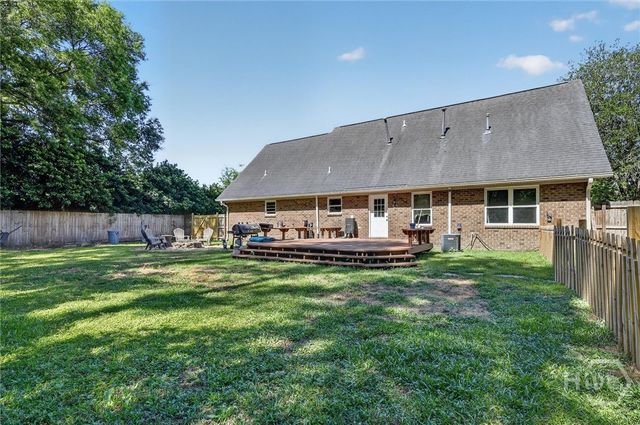 8 Douglas Court, Bloomingdale, GA 31302