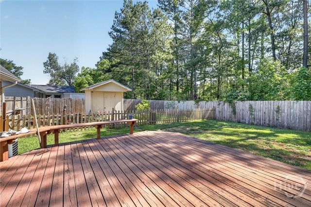 8 Douglas Court, Bloomingdale, GA 31302