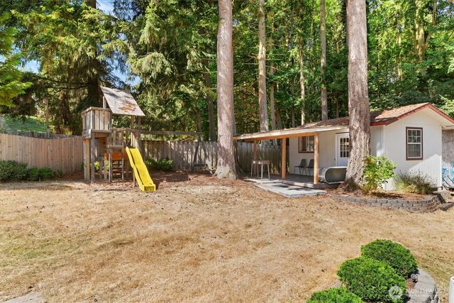 36503 2nd Avenue SW, Federal Way, WA 98023
