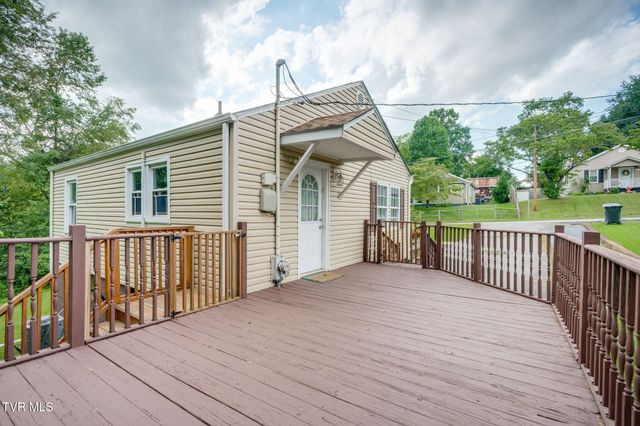 207 Johnston Avenue, Bristol, TN 37620