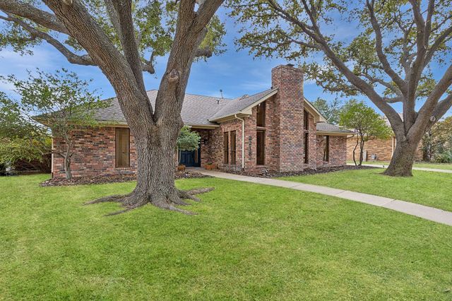 2218 Valley Mill, Carrollton, TX 75006