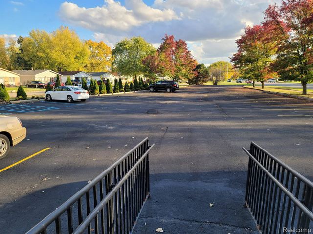 9025 PARDEE Road, Taylor, MI 48180