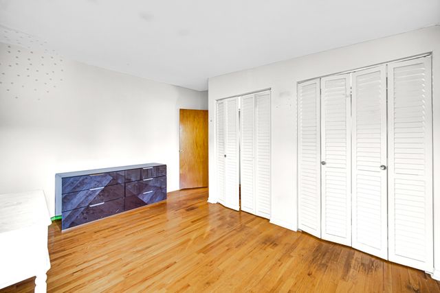 714 W Pleasant Street, Villa Park, IL 60181