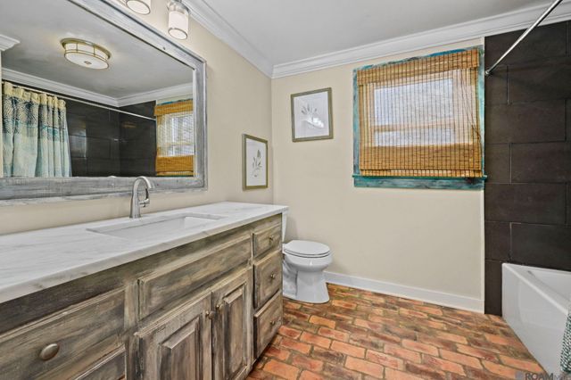 6805 Joe Daniel Rd, St Francisville, LA 70775