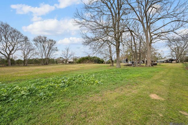 6805 Joe Daniel Rd, St Francisville, LA 70775