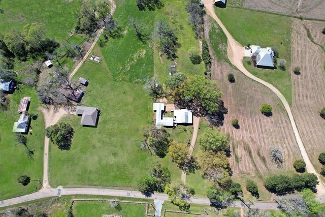 6805 Joe Daniel Rd, St Francisville, LA 70775