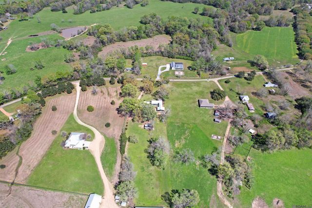 6805 Joe Daniel Rd, St Francisville, LA 70775