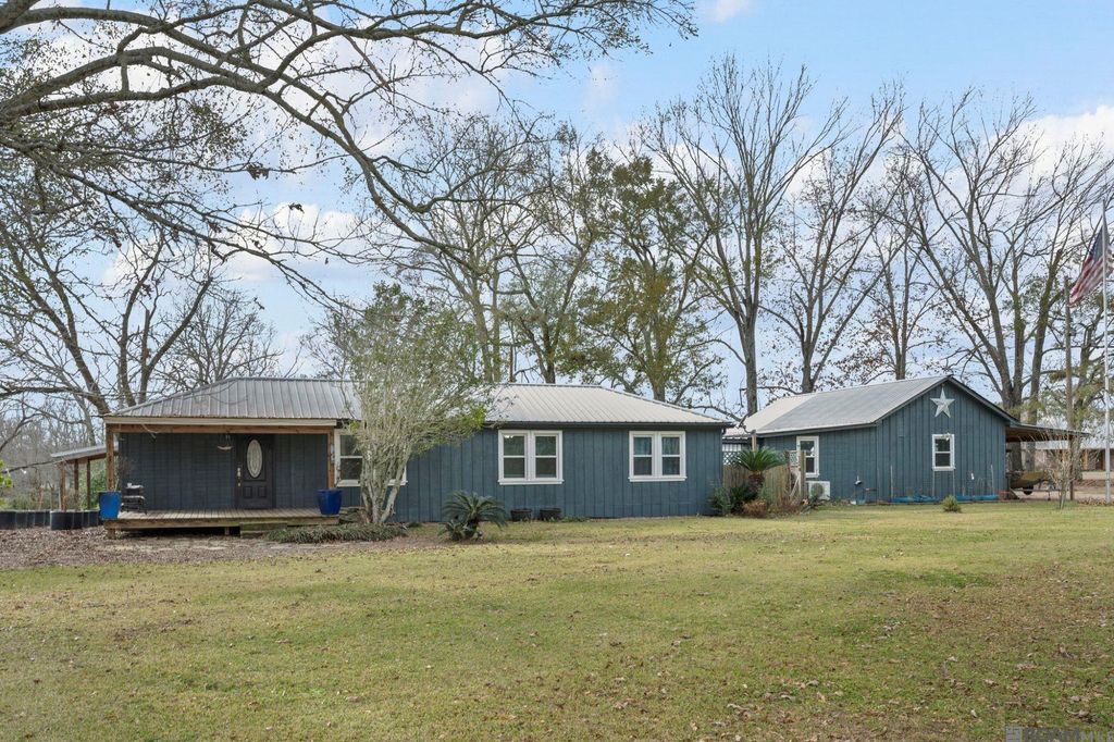 6805 Joe Daniel Rd, St Francisville, LA 70775