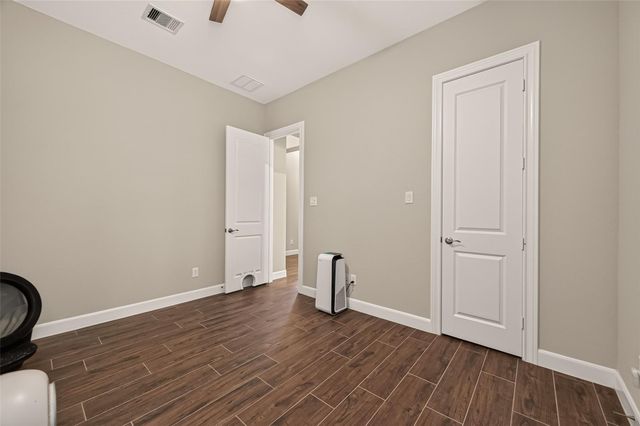 2228 Briarstone Bluff Crossing, Pearland, TX 77089