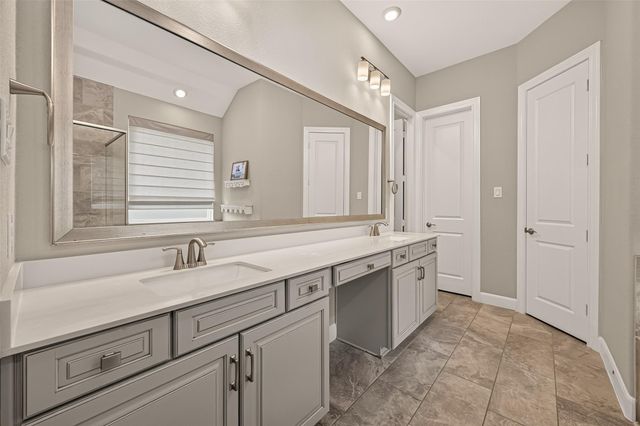2228 Briarstone Bluff Crossing, Pearland, TX 77089