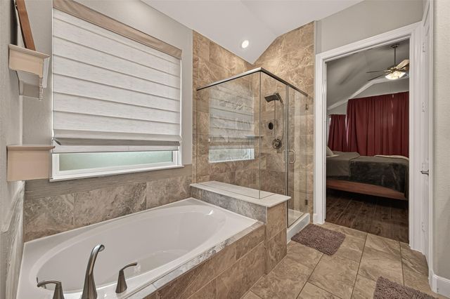 2228 Briarstone Bluff Crossing, Pearland, TX 77089