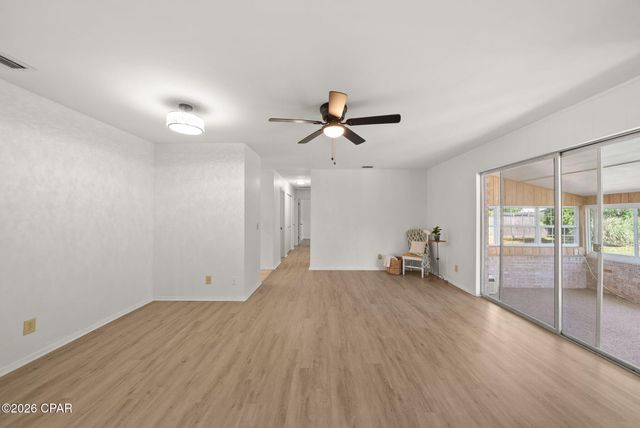 1812 Airport Circle, Panama City, FL 32405