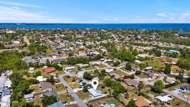 1812 Airport Circle, Panama City, FL 32405