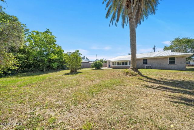 1812 Airport Circle, Panama City, FL 32405