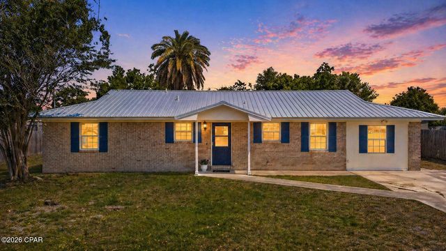 1812 Airport Circle, Panama City, FL 32405
