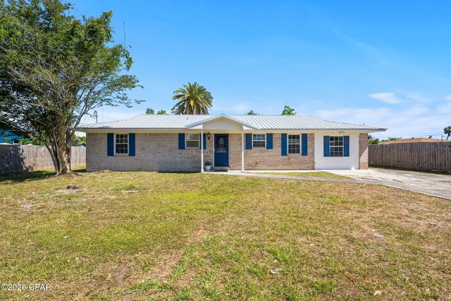 1812 Airport Circle, Panama City, FL 32405