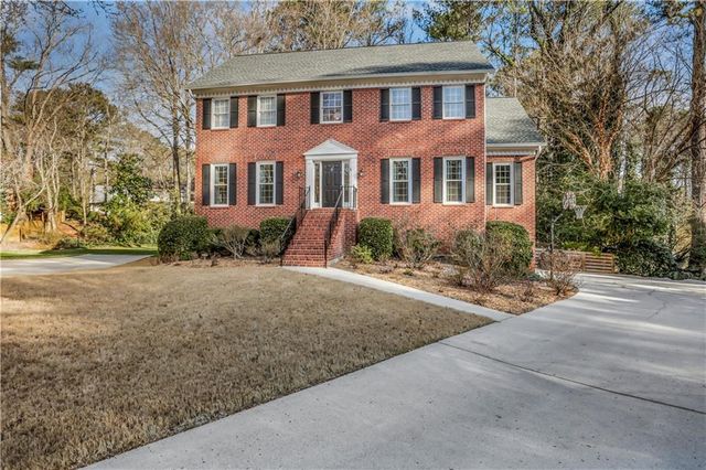 2405 Kimbrough Court, Sandy Springs, GA 30350