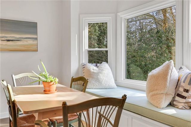 2405 Kimbrough Court, Sandy Springs, GA 30350