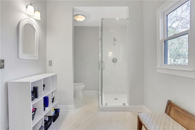 2405 Kimbrough Court, Sandy Springs, GA 30350