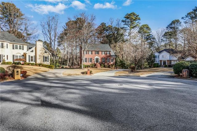 2405 Kimbrough Court, Sandy Springs, GA 30350
