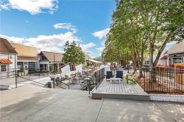 2405 Kimbrough Court, Sandy Springs, GA 30350