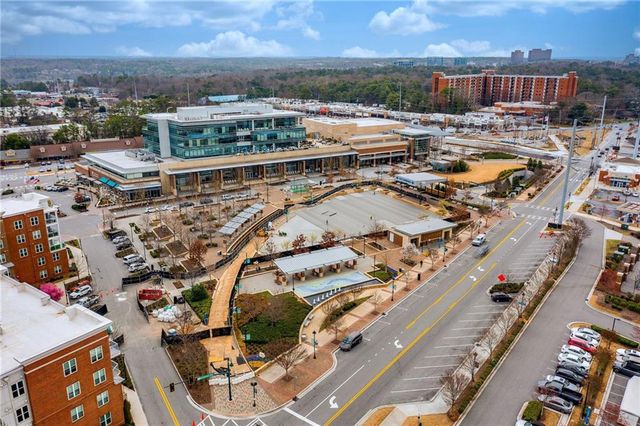 2405 Kimbrough Court, Sandy Springs, GA 30350